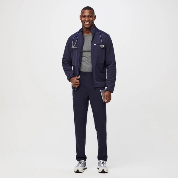 Figs Slim Axim Cargo Scrub Pants - Picture 3 of 12